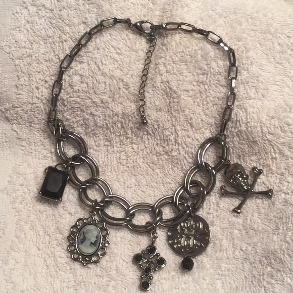 Accessories - Gothic choker necklace